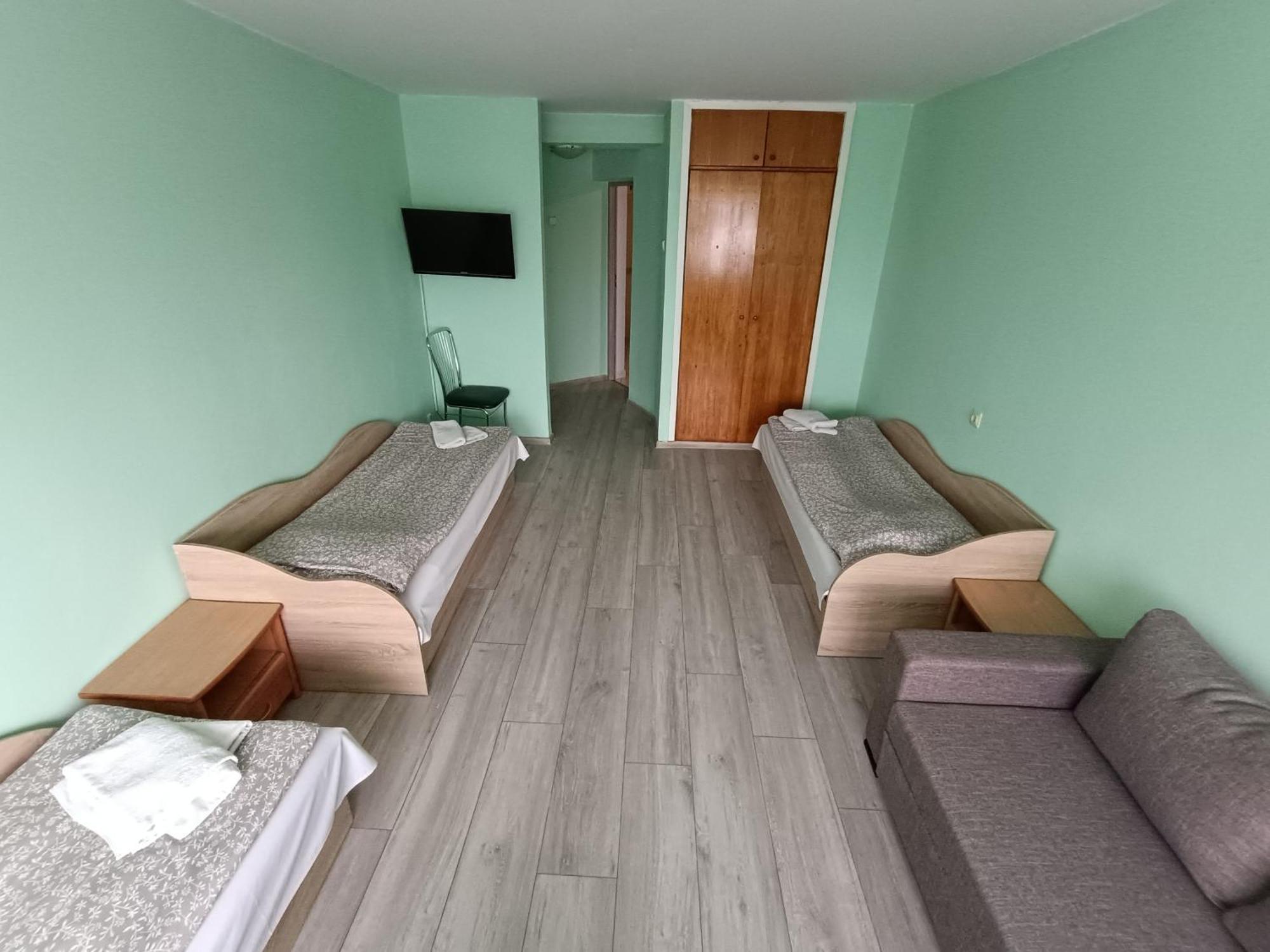 Viesbutis Jurbarkas Hotel Екстериор снимка