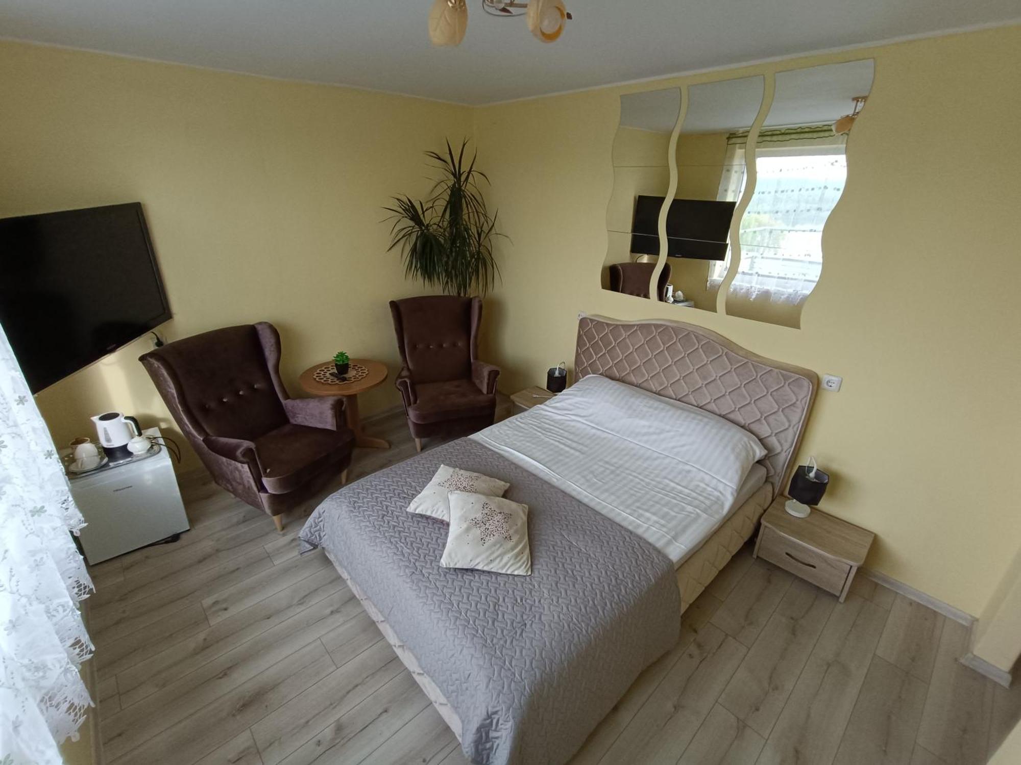 Viesbutis Jurbarkas Hotel Екстериор снимка