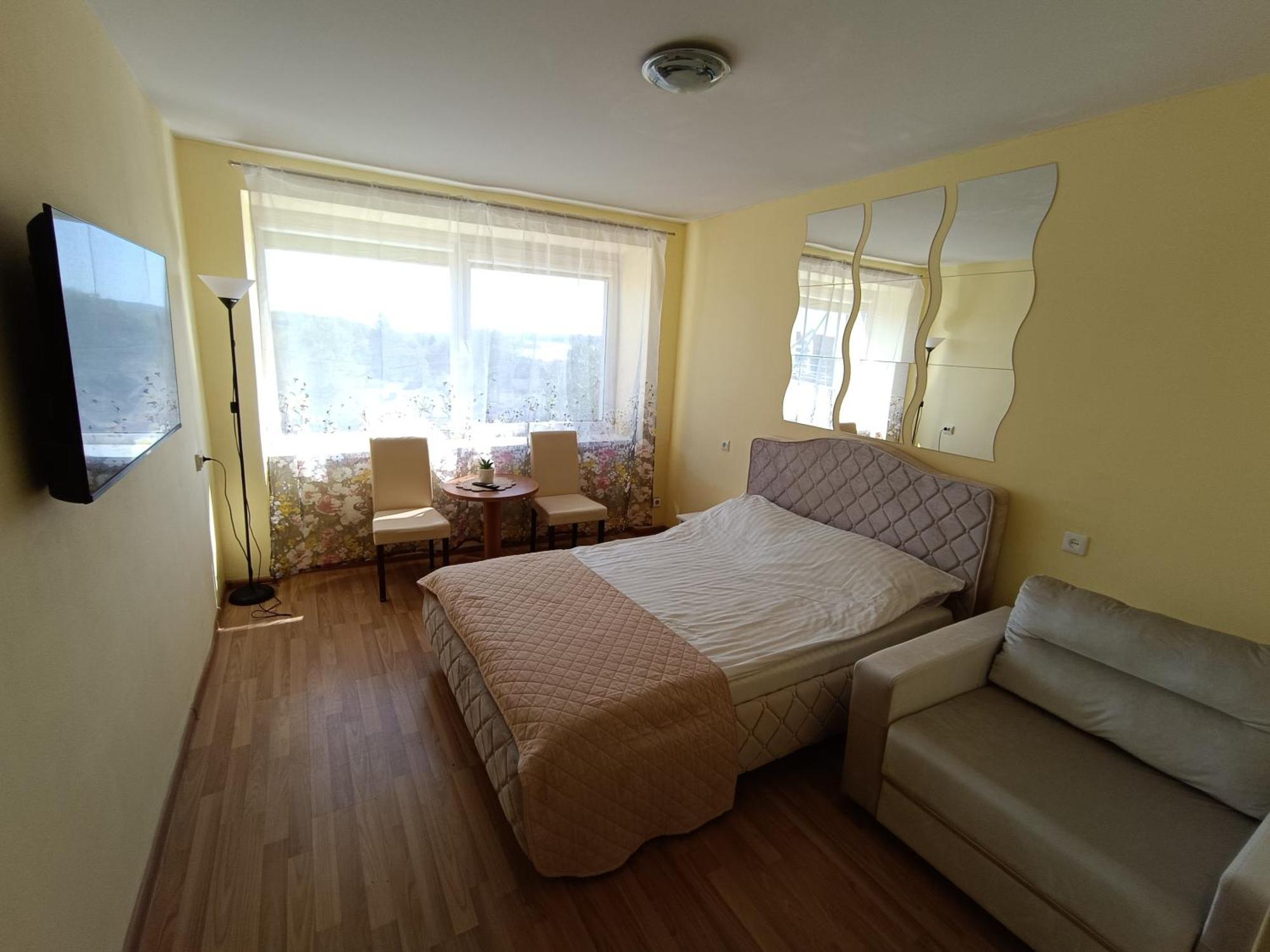 Viesbutis Jurbarkas Hotel Екстериор снимка