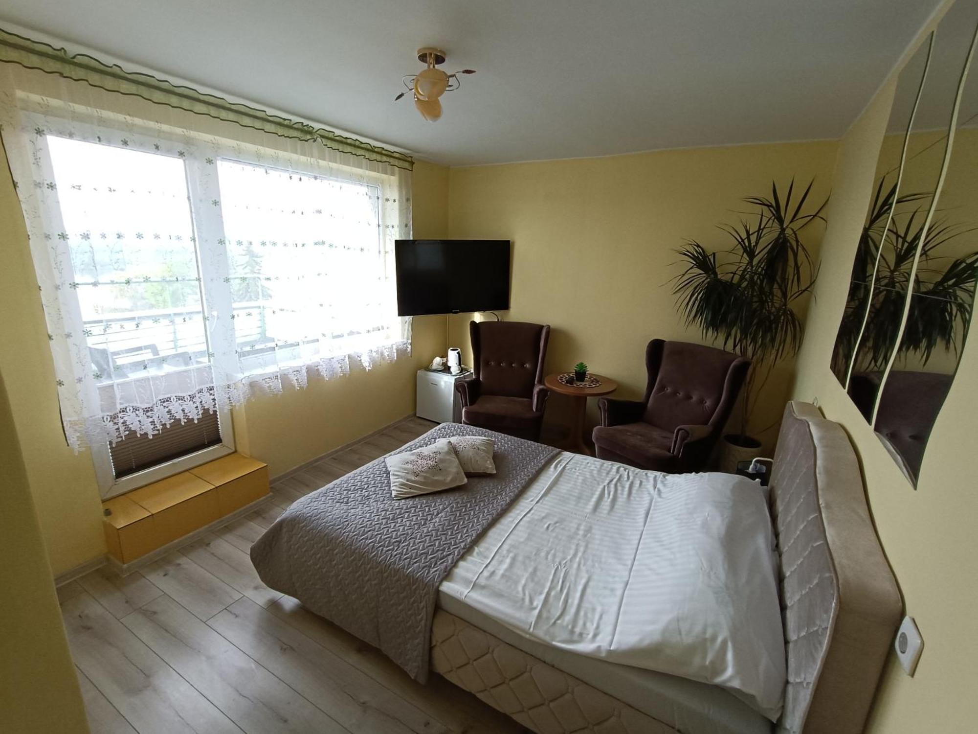 Viesbutis Jurbarkas Hotel Екстериор снимка