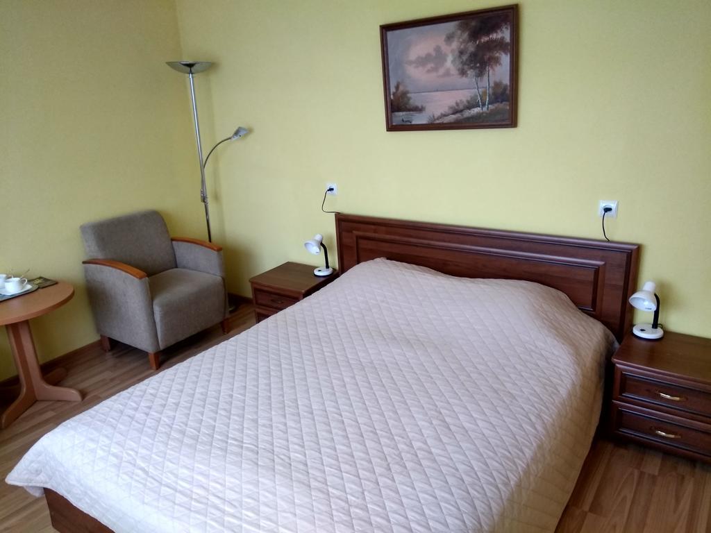 Viesbutis Jurbarkas Hotel Екстериор снимка