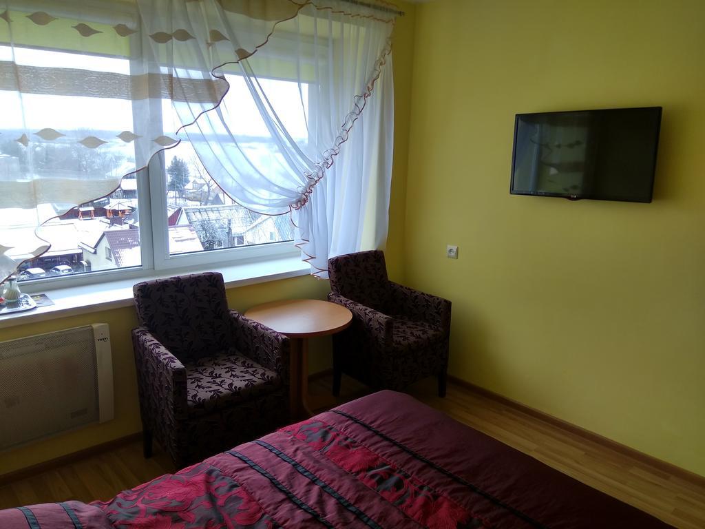 Viesbutis Jurbarkas Hotel Екстериор снимка