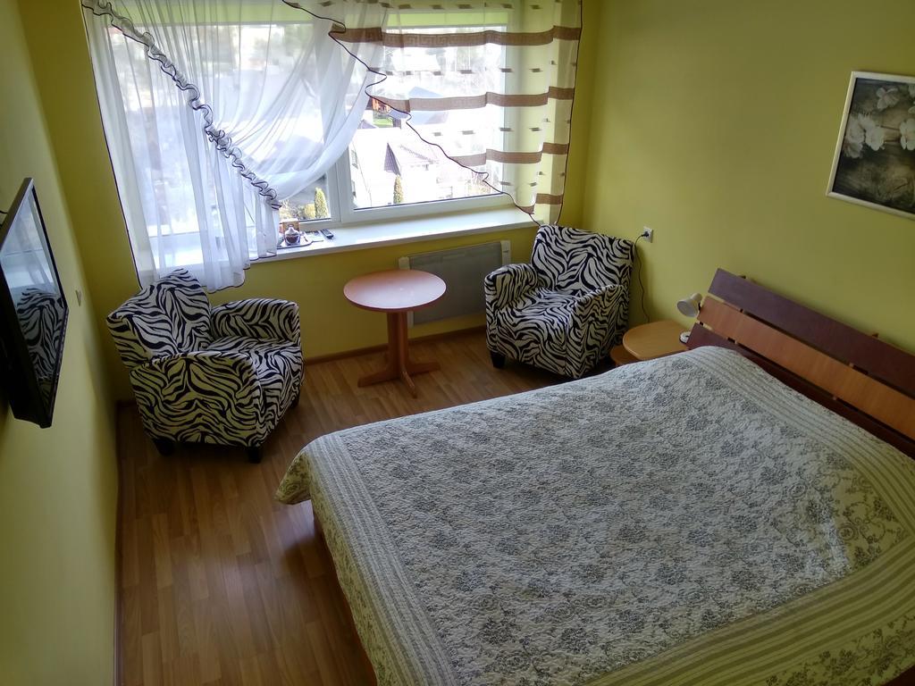 Viesbutis Jurbarkas Hotel Екстериор снимка