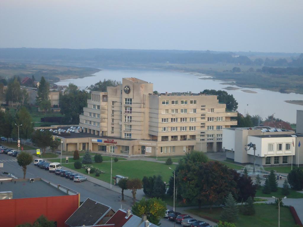 Viesbutis Jurbarkas Hotel Екстериор снимка